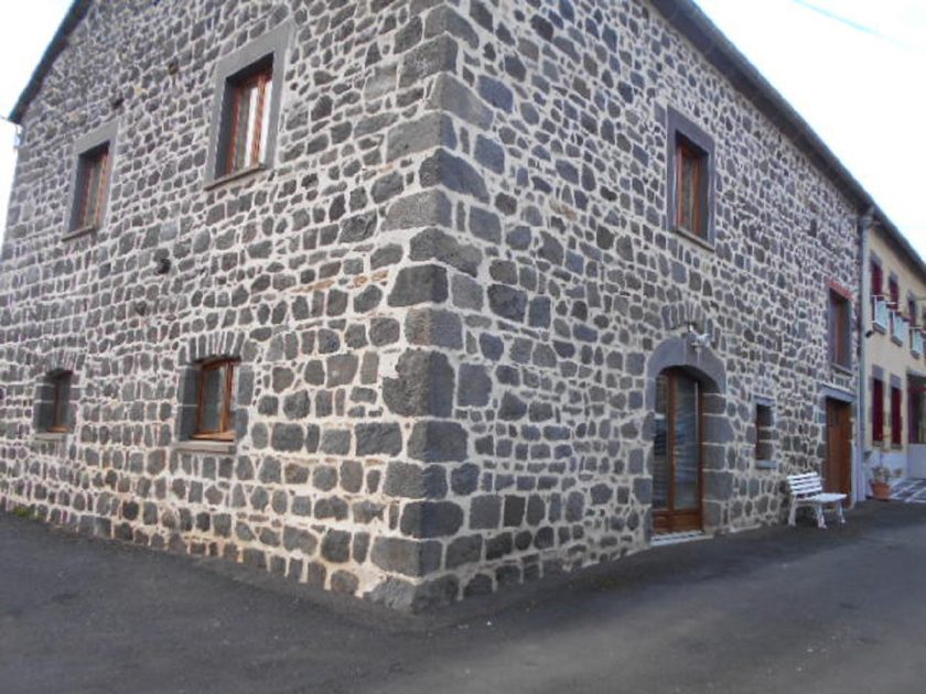 © La Demeure de Jean Saint-Pierre-le-Chastel - Roudaire Stéphanie et Didier