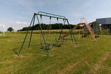 © Aire de jeux - Fernoël - Eva Glasziou - OT Combrailles