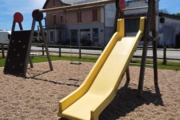 © Aire de jeux - Montel-de-Gelat - Combrailles Auvergne Tourisme