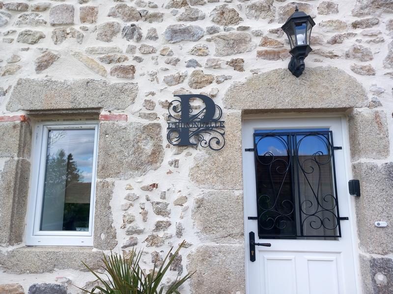 © Maison d'hôte l'Hirondelle Champs - Perrein Cédric