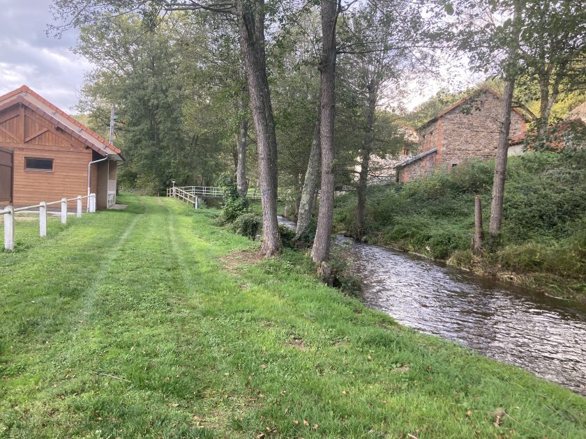 © Camping municipal - Mairie Miremont (63)