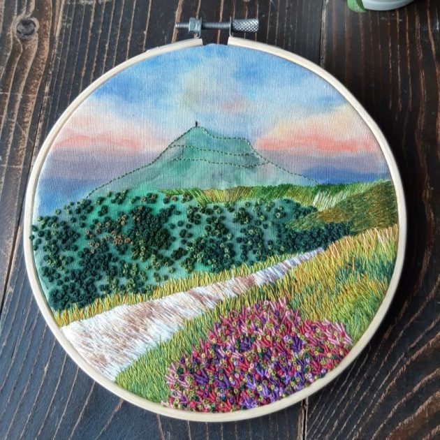 © Puy de Dôme au coucher du soleil - Camille Serre Breudaira