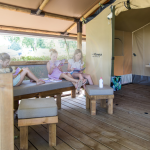 © Lodge ambiance safari au Camping de l’Étang Philippe - SAS PALUVI