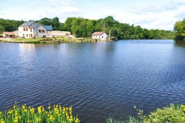 © Le Temple Bouddhiste_Biollet - Combrailles Auvergne Tourisme