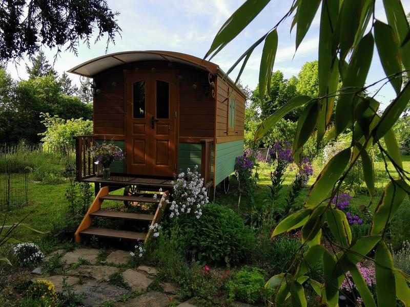 © Auprès de Soi - Massage en roulotte à Ayat-sur-Sioule - Véronique Fraix