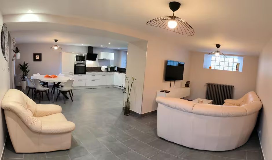 © La maison du bas_Bromont-Lamothe - Audrey Delzade