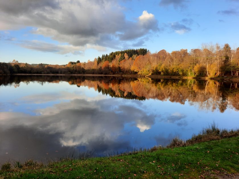 © De Briffons à l'étang Mabrut_Briffons - Combrailles Auvergne Tourisme