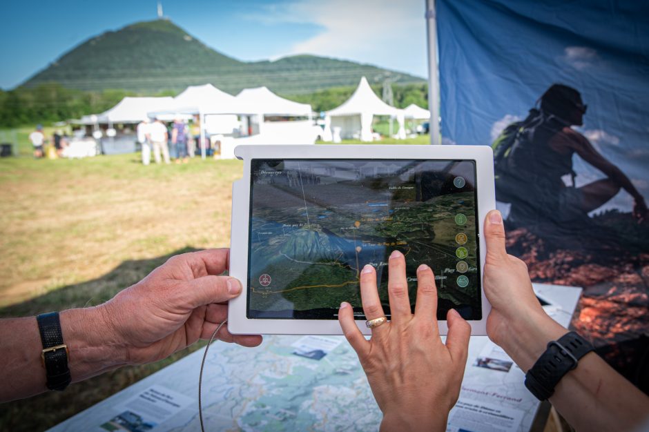 © Festival Connexions 2025 - Animation La Chaîne des Puys – faille de Limagne en réalité augmentée_Combronde - JodieWay