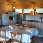 © L'intérieur de la tente Safari - Béatrice