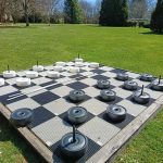 © Jeu de Dames géant ( Parc) - Espaignet Nathalie