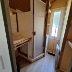 © Salle de bain - Camping des Papillons