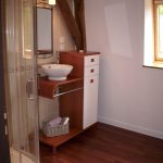 © Salle de bain - Le Moulin de Lachaux