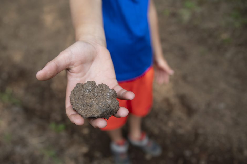 © Amène ton caillou !_Orcines - J. Way