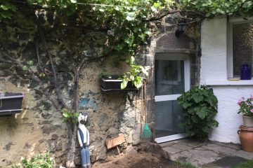 © La tour aux Chausses - Touzac Andrée