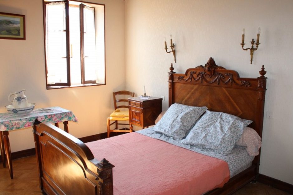 © Étable et grange rénovées en gîte de vacances - Blanchon Marie-Christine